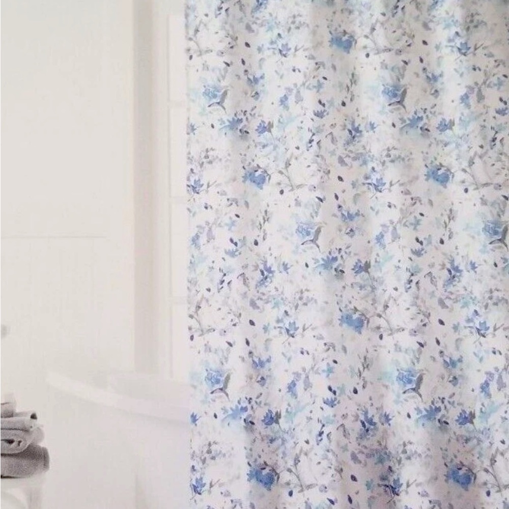 Ralph Lauren Shower curtain . Beautiful floral blues on white